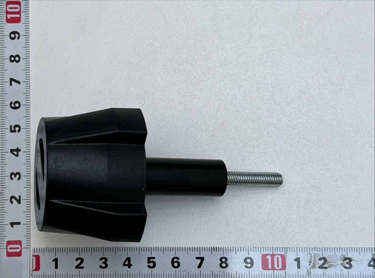 Sterngriffschraube M6x27