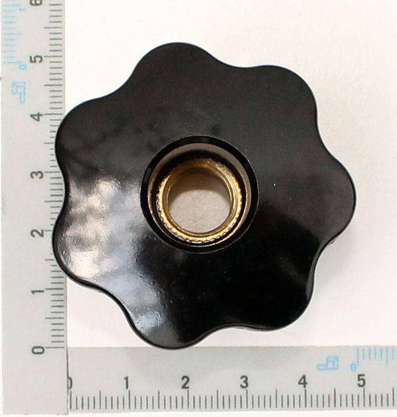 Sterngriffmutter M12